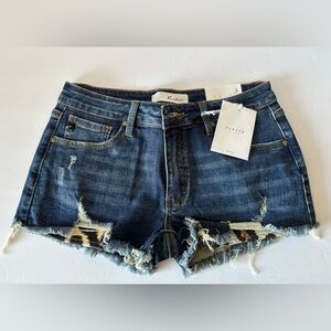 New Women’s KanCan Estilo Mid Rise Jean Shorts With Exposed Leopard Pockets